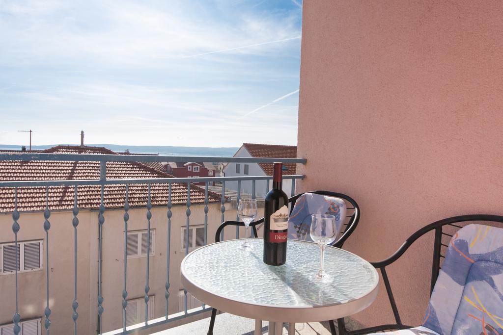 Guest House Mamut Kaštela Екстериор снимка