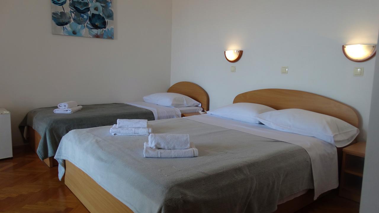 Guest House Mamut Kaštela Екстериор снимка